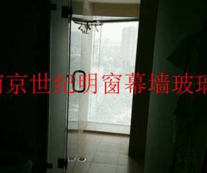 金奧繽潤匯幕墻玻璃安裝