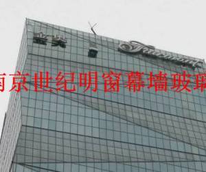 金奧中心大廈62樓幕墻玻璃更換