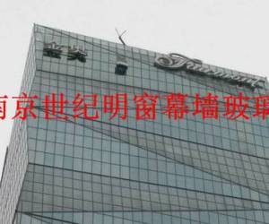 金奥中心大厦62楼幕墙玻璃更换